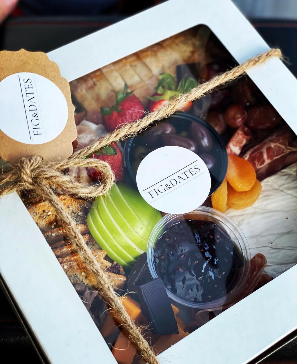 10” x 10” Charcuterie Box – The Signature